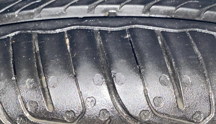 2024 Tata Tiago XTA PETROL, Petrol, Automatic, 10,806 km, Right Rear Tyre Tread