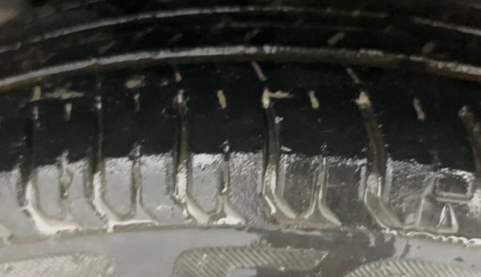 2018 Maruti Dzire LXI, Petrol, Manual, 56,089 km, Right Rear Tyre Tread
