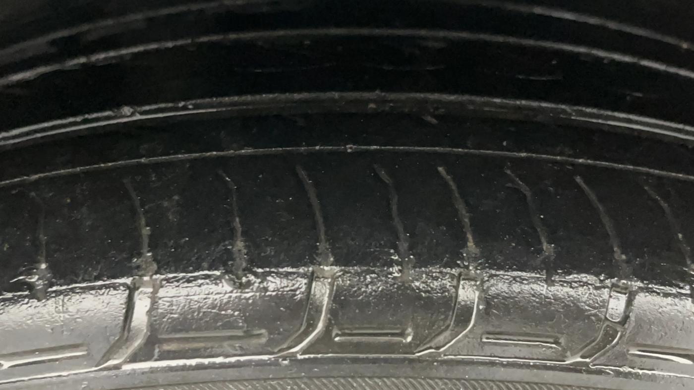 2019 Honda Civic 1.8L I-VTEC ZX CVT, Petrol, Automatic, 67,428 km, Right Rear Tyre Tread