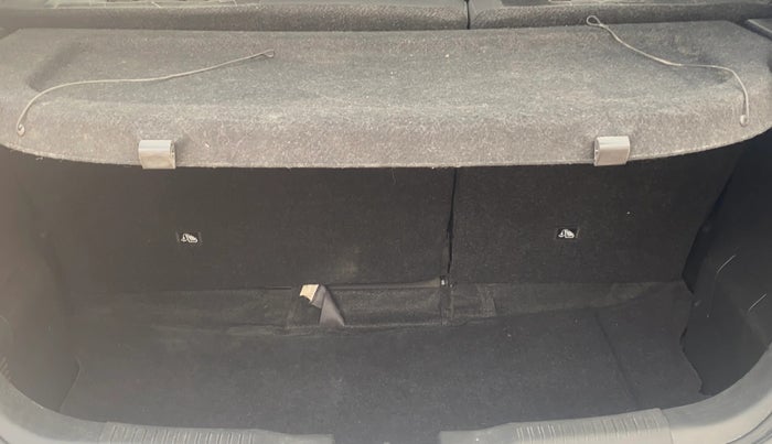 2018 Maruti IGNIS ZETA 1.2 AMT, Petrol, Automatic, 61,771 km, Boot Inside