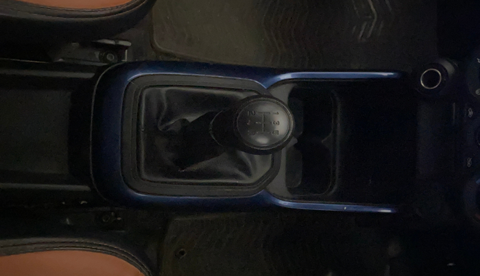 2022 Maruti IGNIS SIGMA 1.2, Petrol, Manual, 66,776 km, Gear Lever