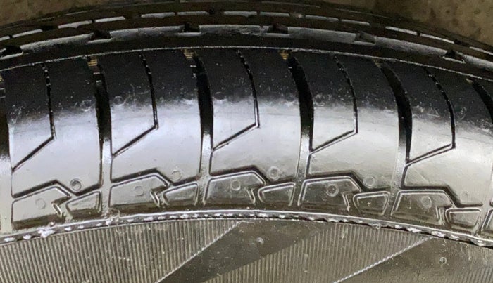 2017 Maruti IGNIS ZETA 1.2, Petrol, Manual, 63,385 km, Left Rear Tyre Tread