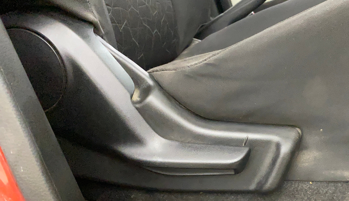 2017 Maruti IGNIS ZETA 1.2, Petrol, Manual, 63,385 km, Driver Side Adjustment Panel