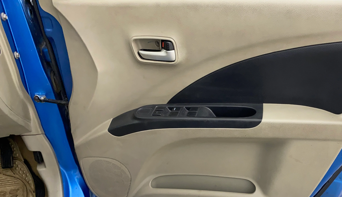 2016 Maruti Celerio VXI, Petrol, Manual, 36,882 km, Driver Side Door Panels Control
