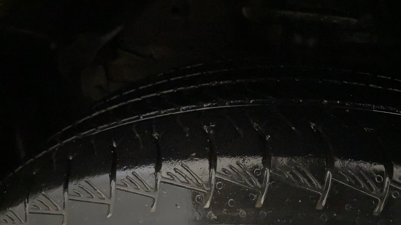 2022 Maruti Grand Vitara ZETA SMART HYBRID, Petrol, Manual, 40,092 km, Left Front Tyre Tread