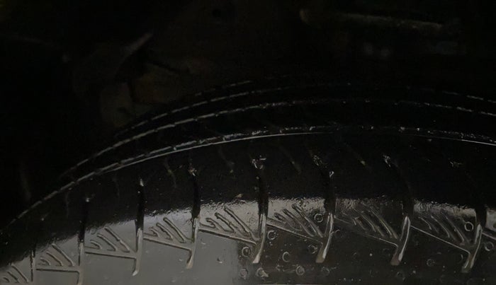 2022 Maruti Grand Vitara ZETA SMART HYBRID, Petrol, Manual, 40,056 km, Left Front Tyre Tread