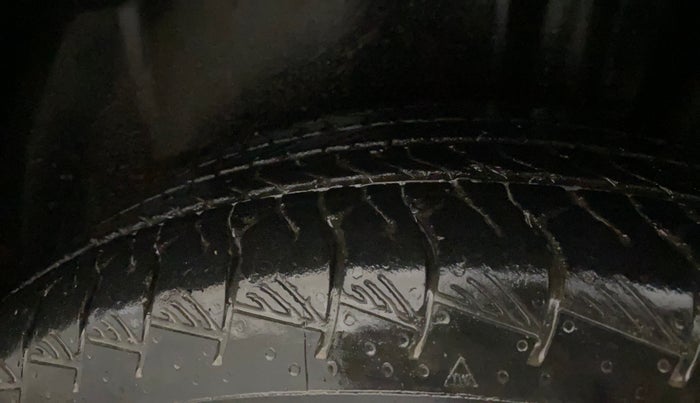 2022 Maruti Grand Vitara ZETA SMART HYBRID, Petrol, Manual, 40,056 km, Left Rear Tyre Tread