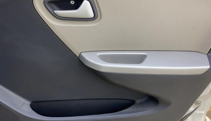 2019 Maruti Alto K10 VXI, Petrol, Manual, 34,802 km, Driver Side Door Panels Control