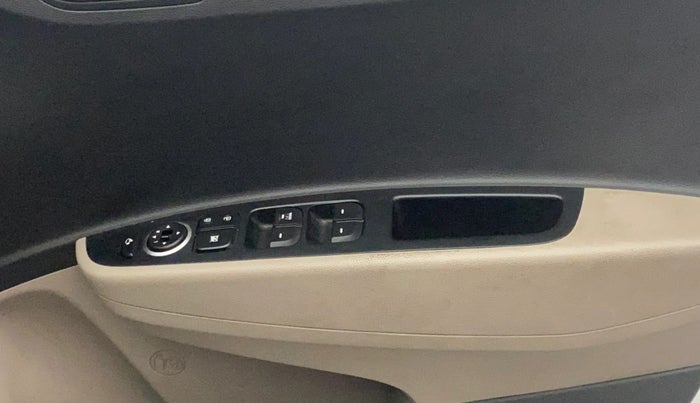 2014 Hyundai Grand i10 SPORTZ 1.2 KAPPA VTVT, Petrol, Manual, 52,264 km, Driver Side Door Panels Control