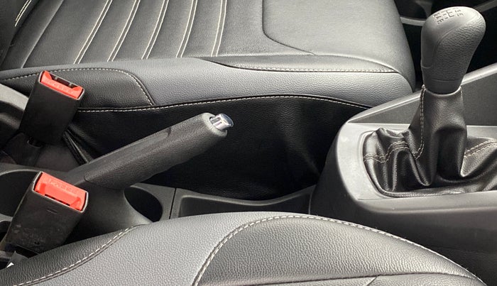 2020 Ford New Figo 1.2 TITANIUM, Petrol, Manual, 9,345 km, Gear Lever