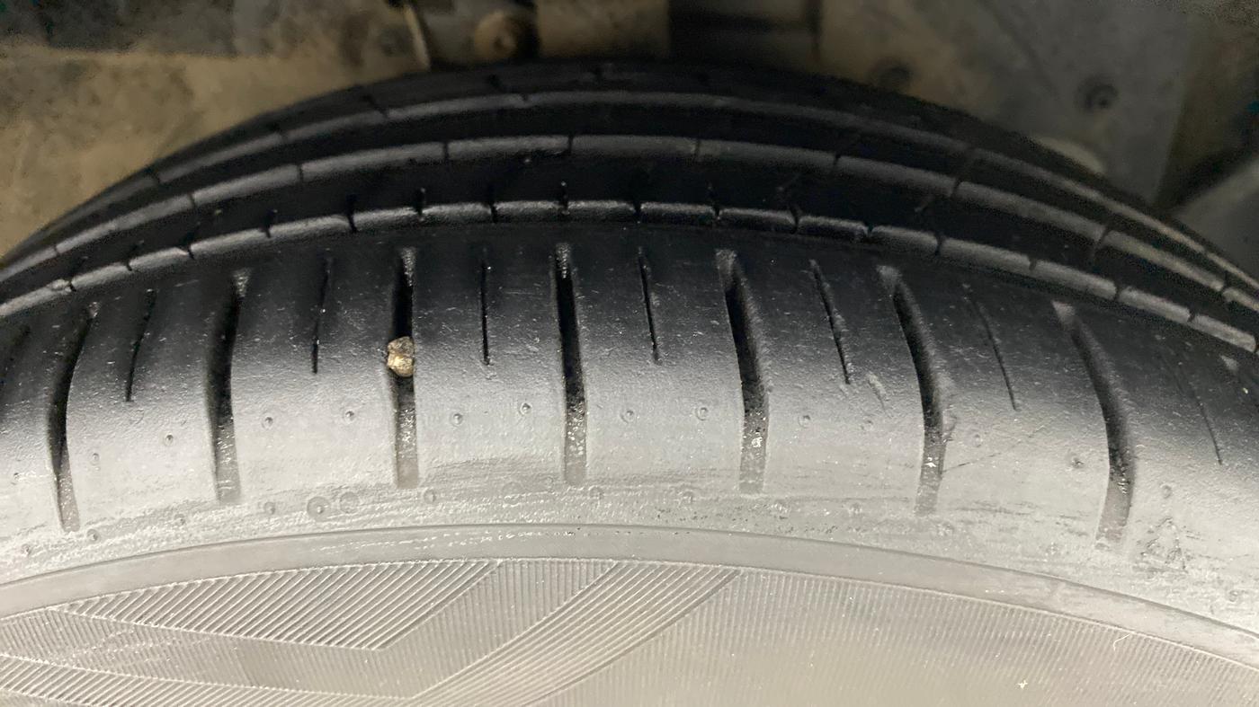 2020 Ford New Figo 1.2 TITANIUM, Petrol, Manual, 9,345 km, Right Front Tyre Tread