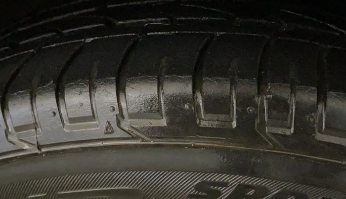 2017 Hyundai Creta SX PLUS AT 1.6 PETROL, Petrol, Automatic, 47,057 km, Right Front Tyre Tread