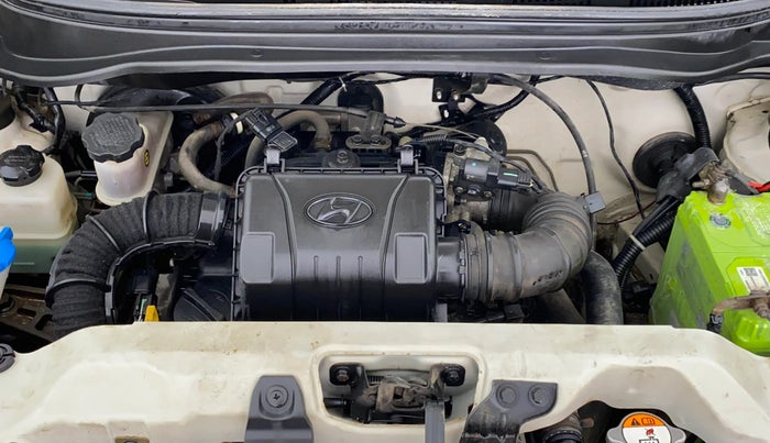 2013 Hyundai Eon ERA +, Petrol, Manual, 62,640 km, Engine View