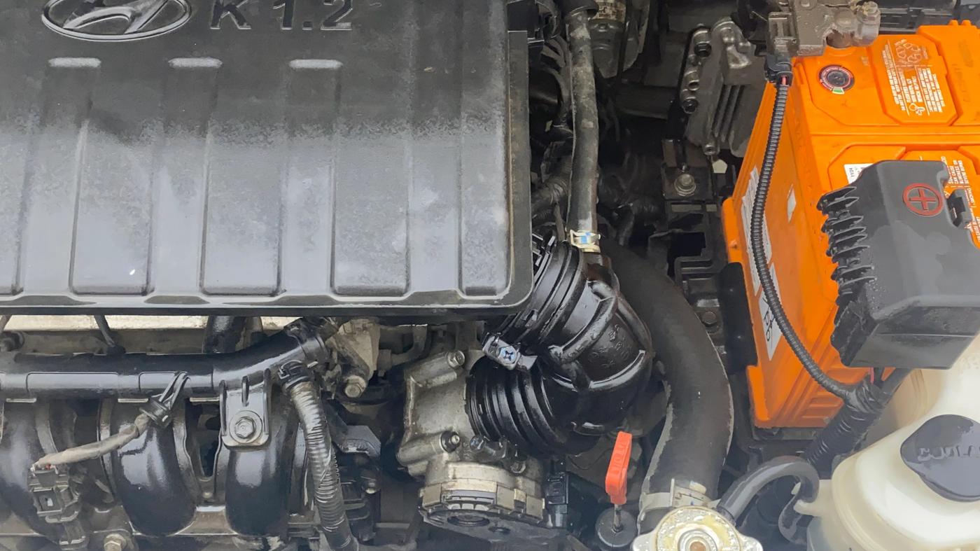 2018 Hyundai Grand i10 SPORTZ AT 1.2 KAPPA VTVT, Petrol, Automatic, 27,517 km, Engine View - Left