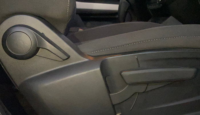 2022 Tata PUNCH ACCOMPLISHED AMT, Petrol, Automatic, 13,104 km, Driver Side Adjustment Panel