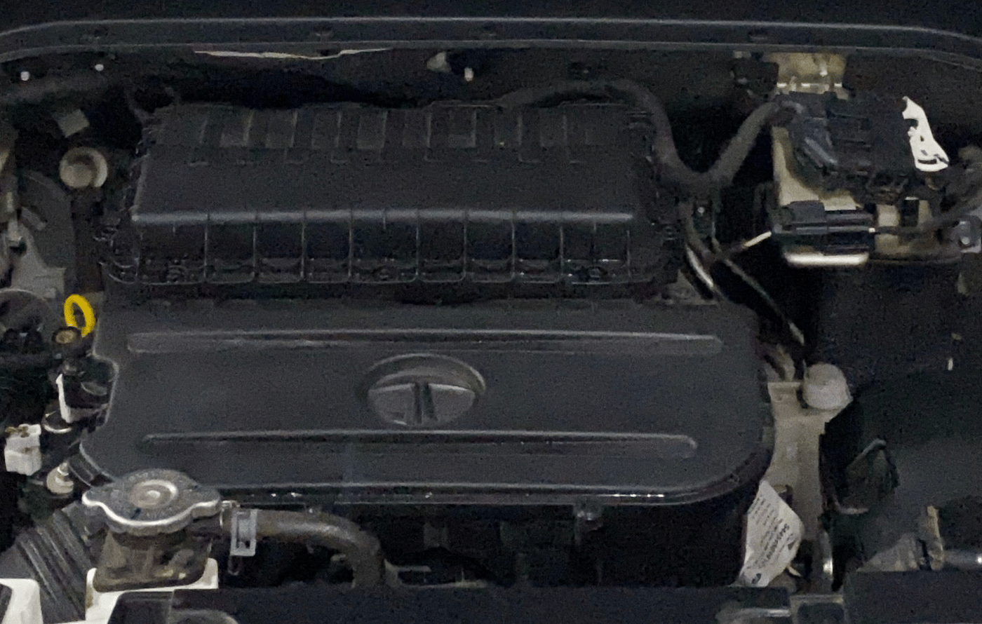 2022 Tata PUNCH ACCOMPLISHED AMT, Petrol, Automatic, 13,104 km, Engine View