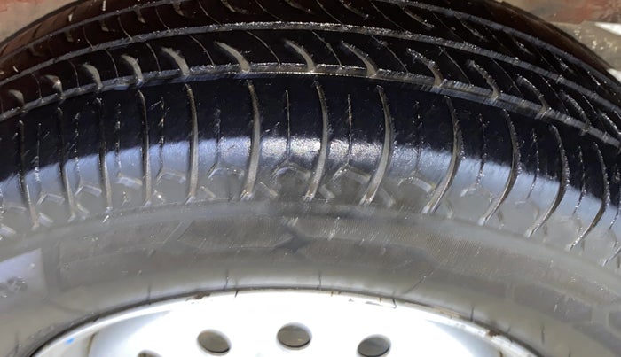 2021 Maruti New Wagon-R LXI CNG 1.0, CNG, Manual, 1,08,042 km, Left Rear Tyre Tread