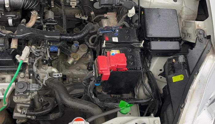 2024 Maruti Swift VXI, Petrol, Manual, 28,064 km, Engine View - Left