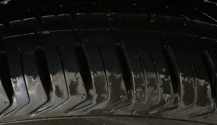 2016 Hyundai Elite i20 ASTA 1.2, Petrol, Manual, 51,280 km, Right Rear Tyre Tread