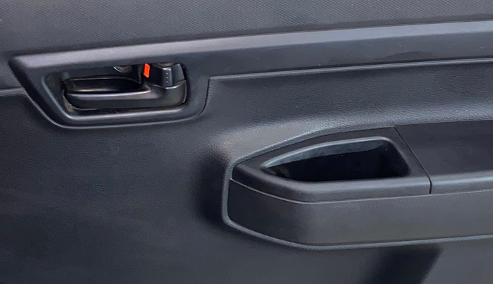 2022 Maruti S PRESSO VXI (O) CNG, CNG, Manual, 21,554 km, Driver Side Door Panels Control