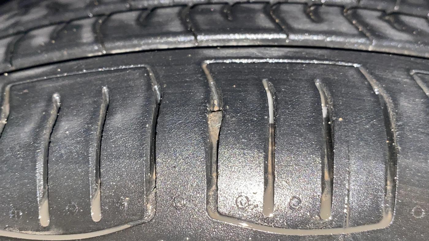 2019 Ford FREESTYLE TREND PLUS 1.2 PETROL, Petrol, Manual, 42,832 km, Left Front Tyre Tread