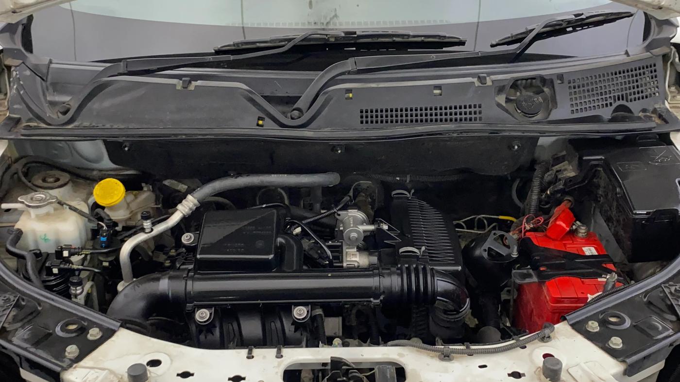 2023 Nissan MAGNITE XE, Petrol, Manual, 12,323 km, Engine View