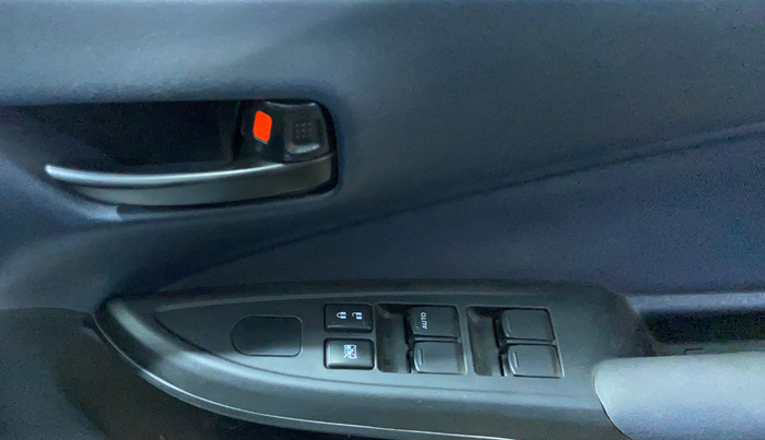 2022 Maruti Baleno SIGMA PETROL 1.2, Petrol, Manual, 35,241 km, Driver Side Door Panels Control