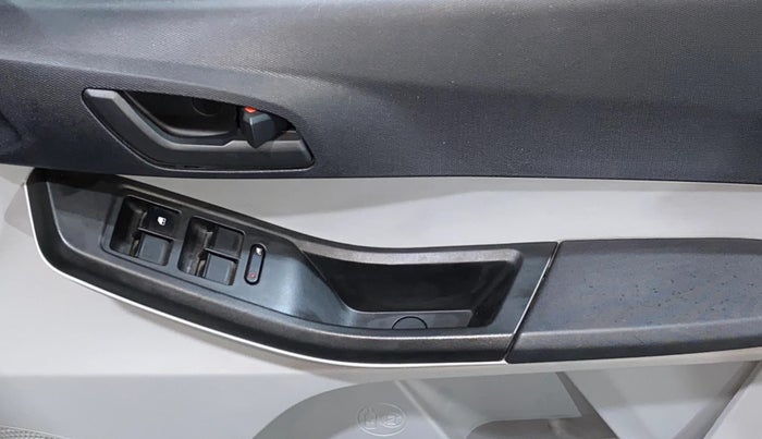 2021 Tata Tiago XZA PETROL, Petrol, Automatic, 13,081 km, Driver Side Door Panels Control