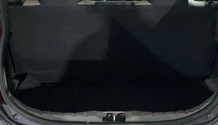 2016 Hyundai Eon ERA +, Petrol, Manual, 83,377 km, Boot Inside