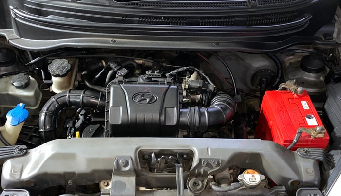 2016 Hyundai Eon ERA +, Petrol, Manual, 83,377 km, Engine View