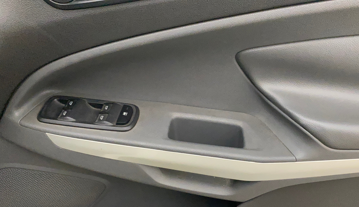 2013 Ford Ecosport TITANIUM 1.0L ECOBOOST (OPT), Petrol, Manual, 68,652 km, Driver Side Door Panels Control