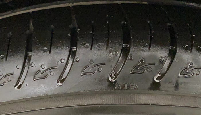 2013 Ford Ecosport TITANIUM 1.0L ECOBOOST (OPT), Petrol, Manual, 68,652 km, Left Front Tyre Tread