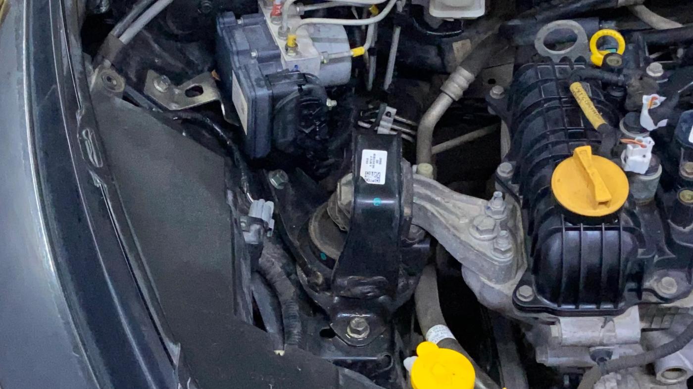 2022 Tata ALTROZ XZ PLUS PETROL DARK EDITION, Petrol, Manual, 71,467 km, Engine View - Right