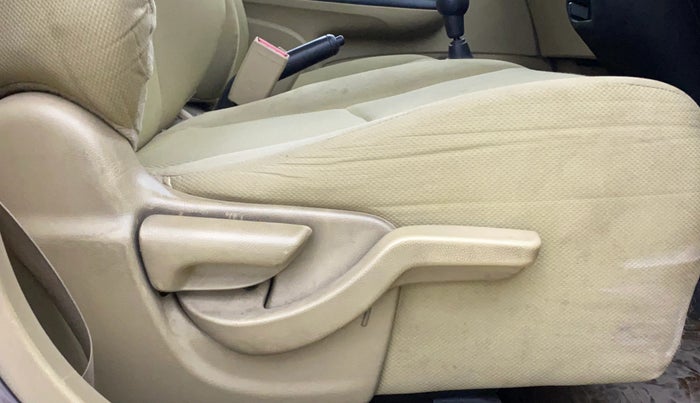 2014 Honda Brio S MT, Petrol, Manual, 71,790 km, Driver Side Adjustment Panel