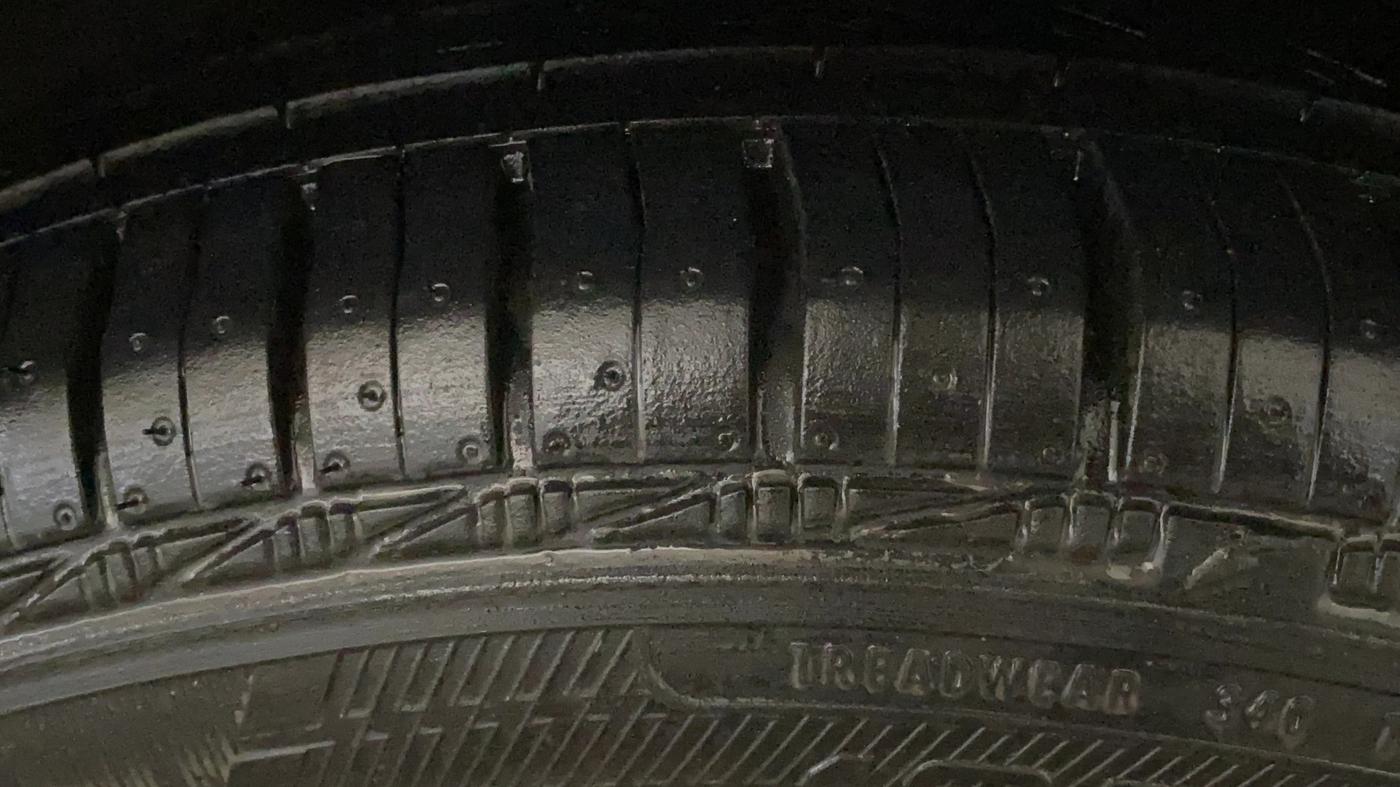 2015 Hyundai Xcent S 1.2, Petrol, Manual, 18,297 km, Right Front Tyre Tread