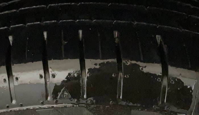 2025 Toyota Glanza E, Petrol, Manual, 18,745 km, Right Front Tyre Tread