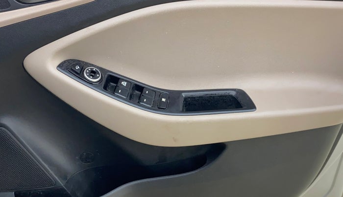 2017 Hyundai Elite i20 SPORTZ 1.2, Petrol, Manual, 57,780 km, Driver Side Door Panels Control