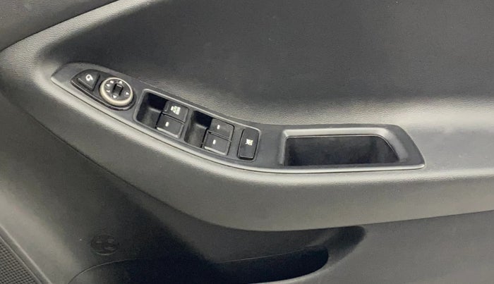 2017 Hyundai Elite i20 ASTA 1.2 DUAL TONE, Petrol, Manual, 58,548 km, Driver Side Door Panels Control