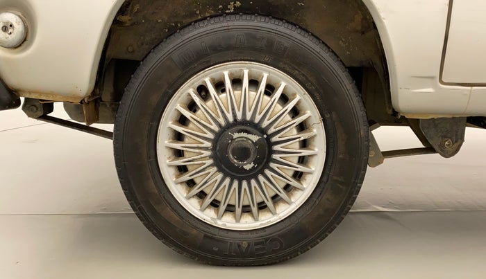 2016 Maruti OMNI E STD, Petrol, Manual, 32,223 km, Right Rear Wheel