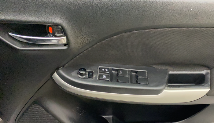 2017 Maruti Baleno ALPHA PETROL 1.2, Petrol, Manual, 74,553 km, Driver Side Door Panels Control