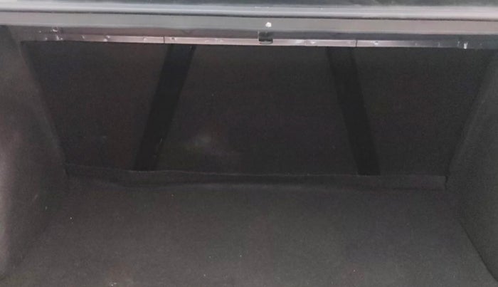 2020 Maruti Dzire VXI AMT, Petrol, Automatic, 27,558 km, Boot Inside