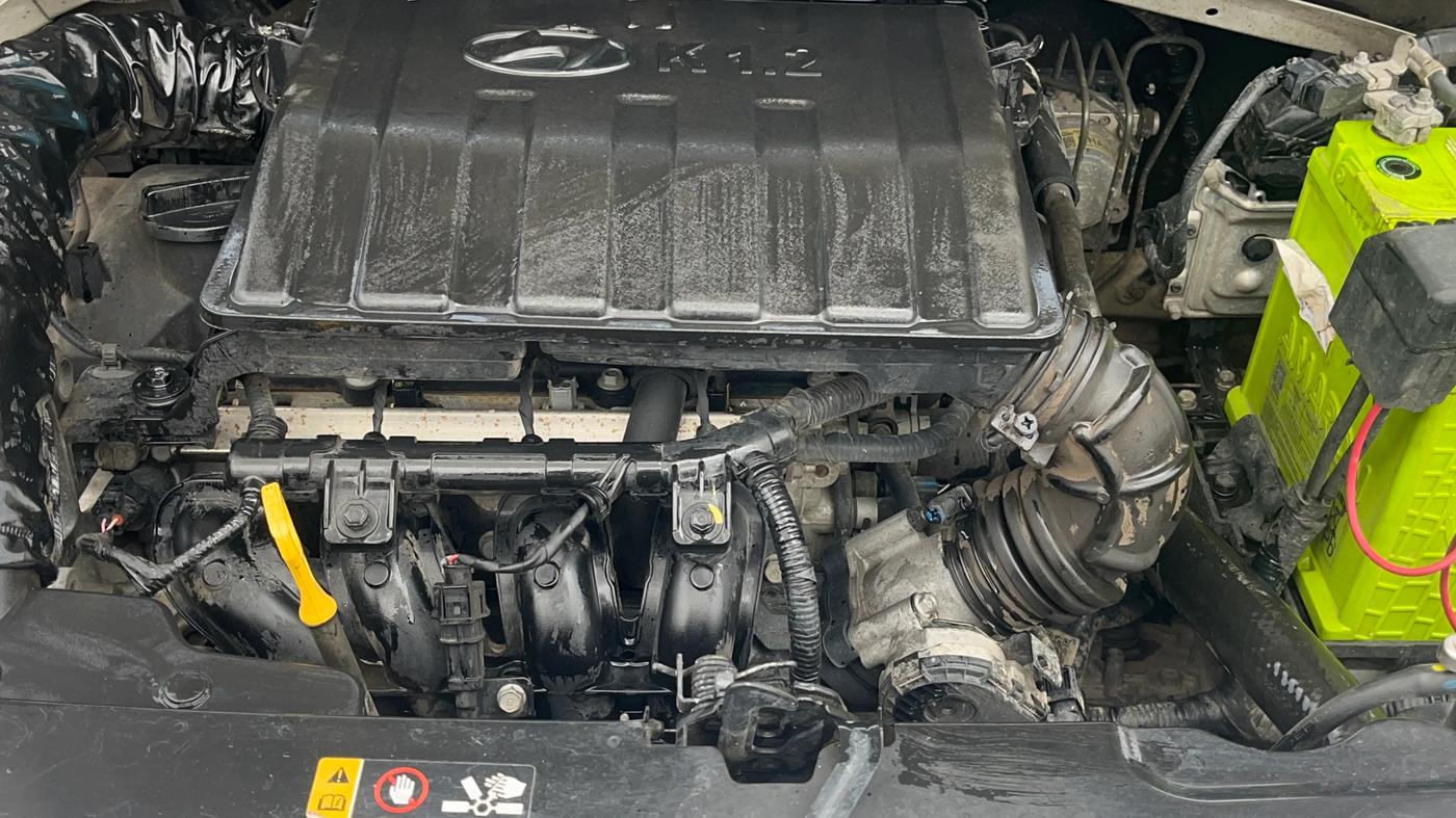 2022 Hyundai AURA S 1.2, Petrol, Manual, 58,838 km, Engine View