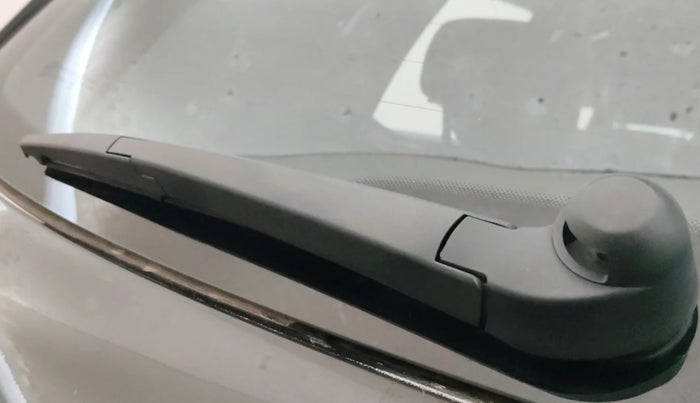 2021 MG ASTOR SAVVY 1.5 CVT S RED, Petrol, Automatic, 24,954 km, Rear Wiper