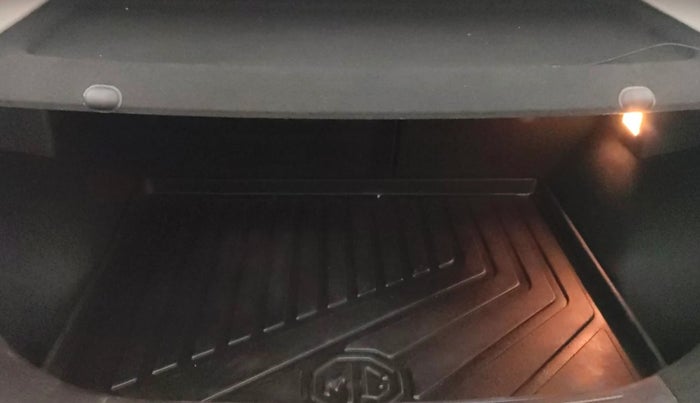 2021 MG ASTOR SAVVY 1.5 CVT S RED, Petrol, Automatic, 24,954 km, Boot Inside