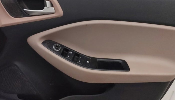 2019 Hyundai Elite i20 MAGNA PLUS 1.2, Petrol, Manual, 40,893 km, Driver Side Door Panels Control