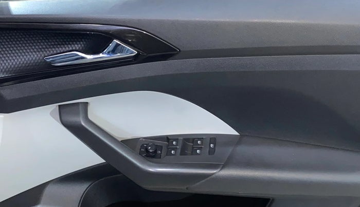 2023 Skoda KUSHAQ STYLE 1.0L TSI MT, Petrol, Manual, 19,696 km, Driver Side Door Panels Control