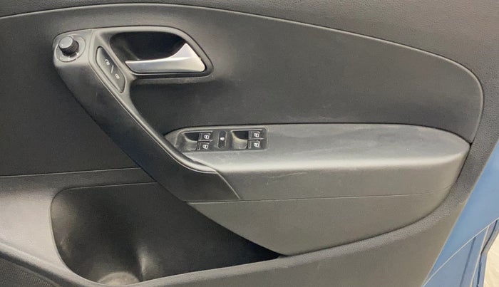 2018 Volkswagen Polo HIGHLINE PLUS 1.0 16 ALLOY, CNG, Manual, 50,081 km, Driver Side Door Panels Control