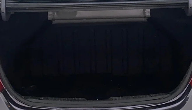 2015 Hyundai Verna FLUIDIC 4S 1.6 VTVT S(O), Petrol, Manual, 52,154 km, Boot Inside