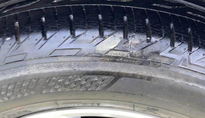 2016 Toyota Corolla Altis G CVT PETROL, Petrol, Automatic, 35,337 km, Right Rear Tyre Tread