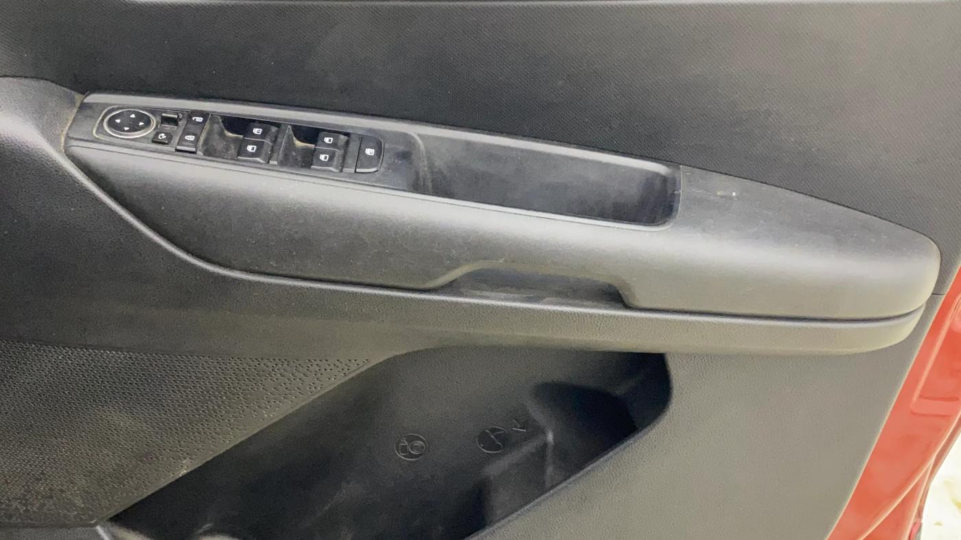 2020 KIA SONET HTK PLUS 1.2, Petrol, Manual, 61,916 km, Driver Side Door Panels Control